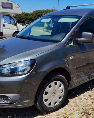 Volkswagen Caddy 1.6 TDI con letto 2 piazze
