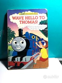 Libro inglese WAVE HELLO TO THOMAS