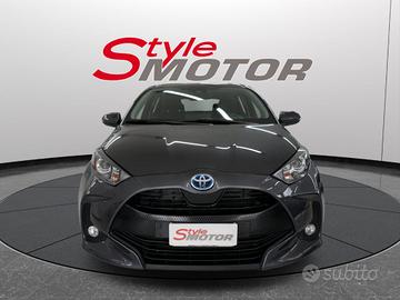 TOYOTA Yaris 1.5 Hybrid 5 porte Business