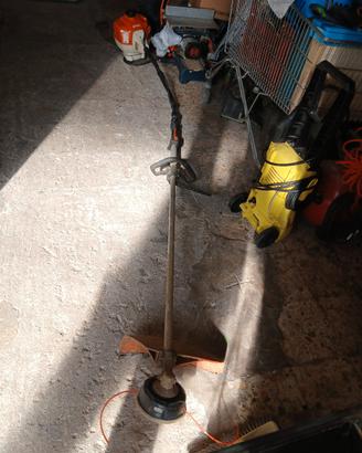 decespugliatore stihl