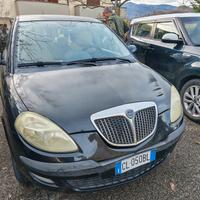 Lancia y 1.2 