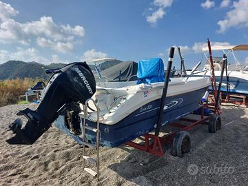 Barca open con motore