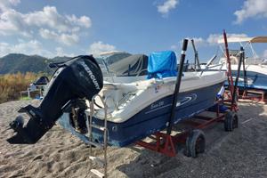 Barca open con motore