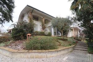 VILLA SINGOLA A PORTO MANTOVANO