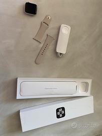 Apple Watch SE 2ª gen 40 mm GPS - DESCRIZIONE