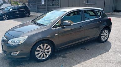 Opel Astra J 1.7 CDTI 110 CV auto macchina