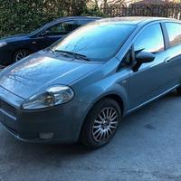 Ricambi vari Fiat Gr Punto 06 5P grigio medio 595A