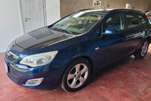 Opel Astra 1.7 CDTI 110CV Sports Tourer Cosmo