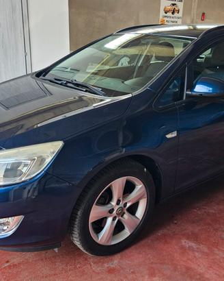 Opel Astra 1.7 CDTI 110CV Sports Tourer Cosmo