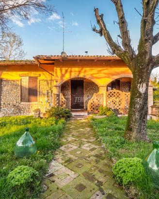 Splendida Villa Indipendente con Giardino