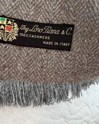 Sciarpa 100% cashmere Loro Piana, nuova.