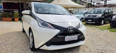 TOYOTA Aygo 1.0 VVT-i 69 CV 5 porte x-play