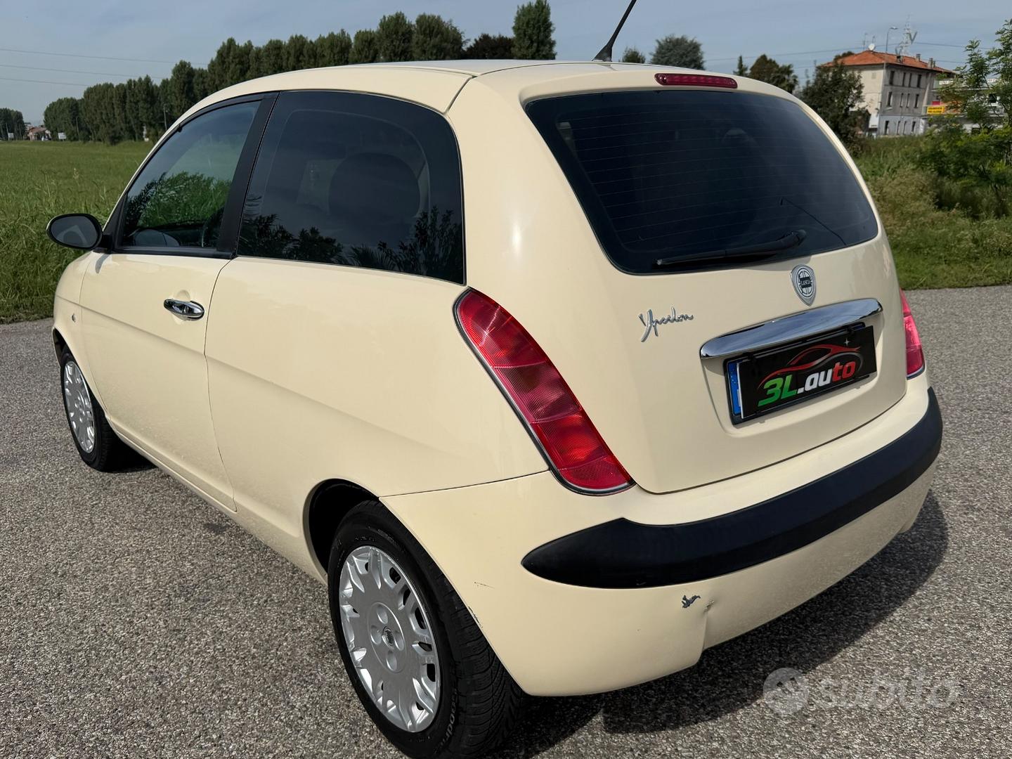Lancia Ypsilon 2003 photo 3