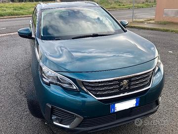 Peugeot 5008 1.5 - 130 Cv. Eat8 - 7 Posti - Gancio