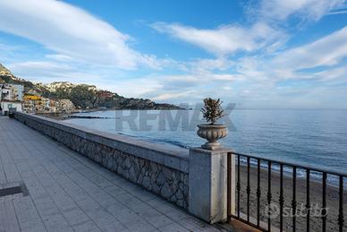 Casa Indipendente - Giardini-Naxos