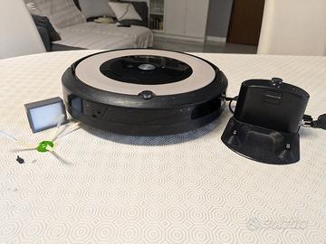 Robot Aspirapolvere iRobot Roomba e5 (RVC-Y1)