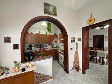 2 LOCALI A MARANO DI NAPOLI