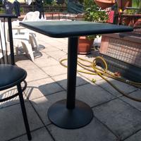 tavolini e sedie da bar