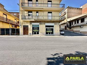 Immobile di 180 m² con 1 locale a Canicattì