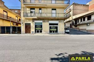 Immobile di 180 m² con 1 locale a Canicattì