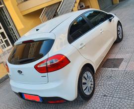 KIA Rio 3ª serie - 2014