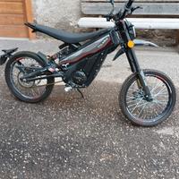 MOTO TALARIA TL2500 ,CON 118 KM.