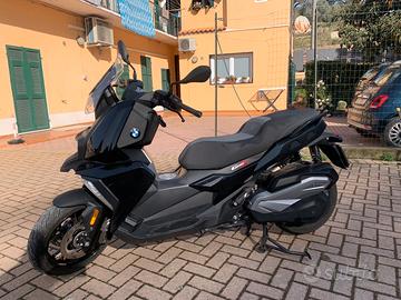 Bmw C400x