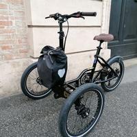 Bicicletta a tre ruote