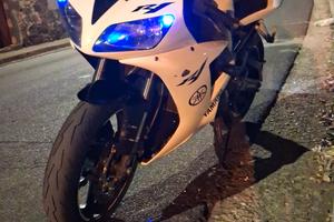 r1 yamaha 2002 iniezione 