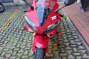 Yamaha R1 anno 2000