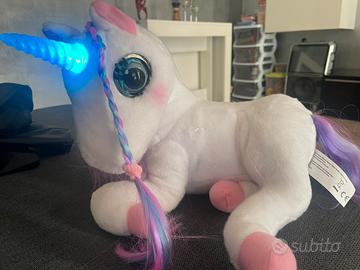 Unicorno racconta favole