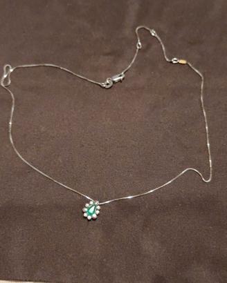  collana  in oro bianco con pend. smeraldo