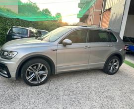 Volkswagen Tiguan 2.0 TDI SCR 4MOTION Style BlueMo