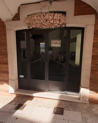 Locale commerciale