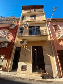 Due appartamenti nella stessa palazzina