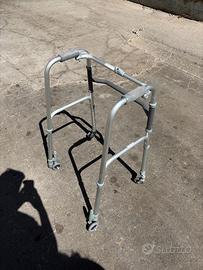 Deambulatore per anziani/disabili nuovo