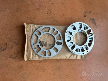 Distanziali universali 4 5 6 fori nuovi mai usati