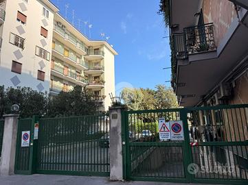 6 LOCALI A NAPOLI