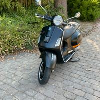 Vespa Gts 300 SuperSport