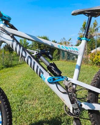 MTB enduro Canyon 