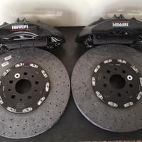 Impianto frenante carboceramico Ferrari Brembo