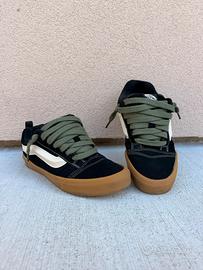 Scarpe Vans taglia 43 (US10)