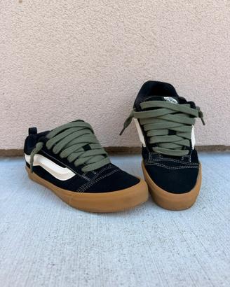 Scarpe Vans taglia 43 (US10)