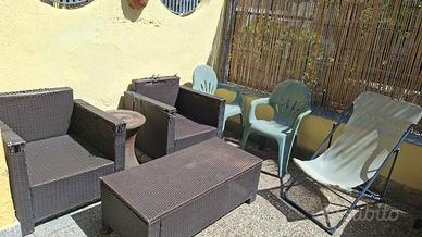 Poltrone e tavolino rattan struttura ferro