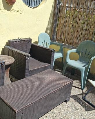 Poltrone e tavolino rattan struttura ferro