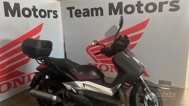 Yamaha X-Max 250 S