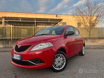 Lancia Ypsilon 1.2 69 CV 5 porte GPL Ecochic Gold