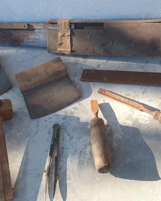 lotto di materiale antico 