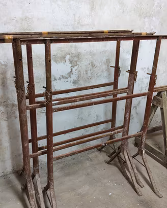 Cavalletti estendibili in ferro