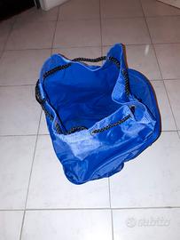 Sacca o borsa da palestra o mare